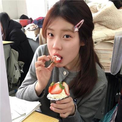 格洛丽亚在路上